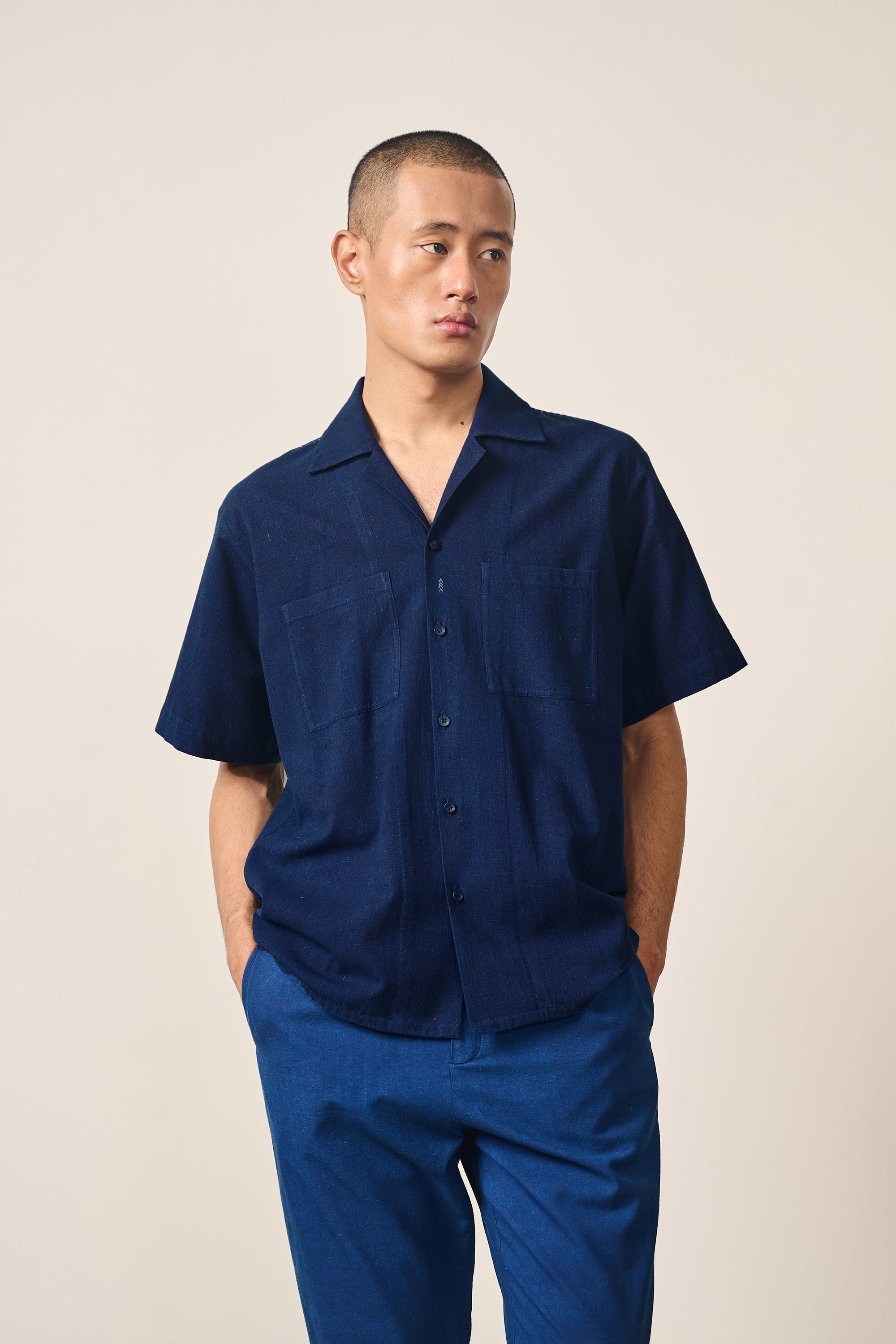 MEDIUM INDIGO CAMP COLLAR SHIRT