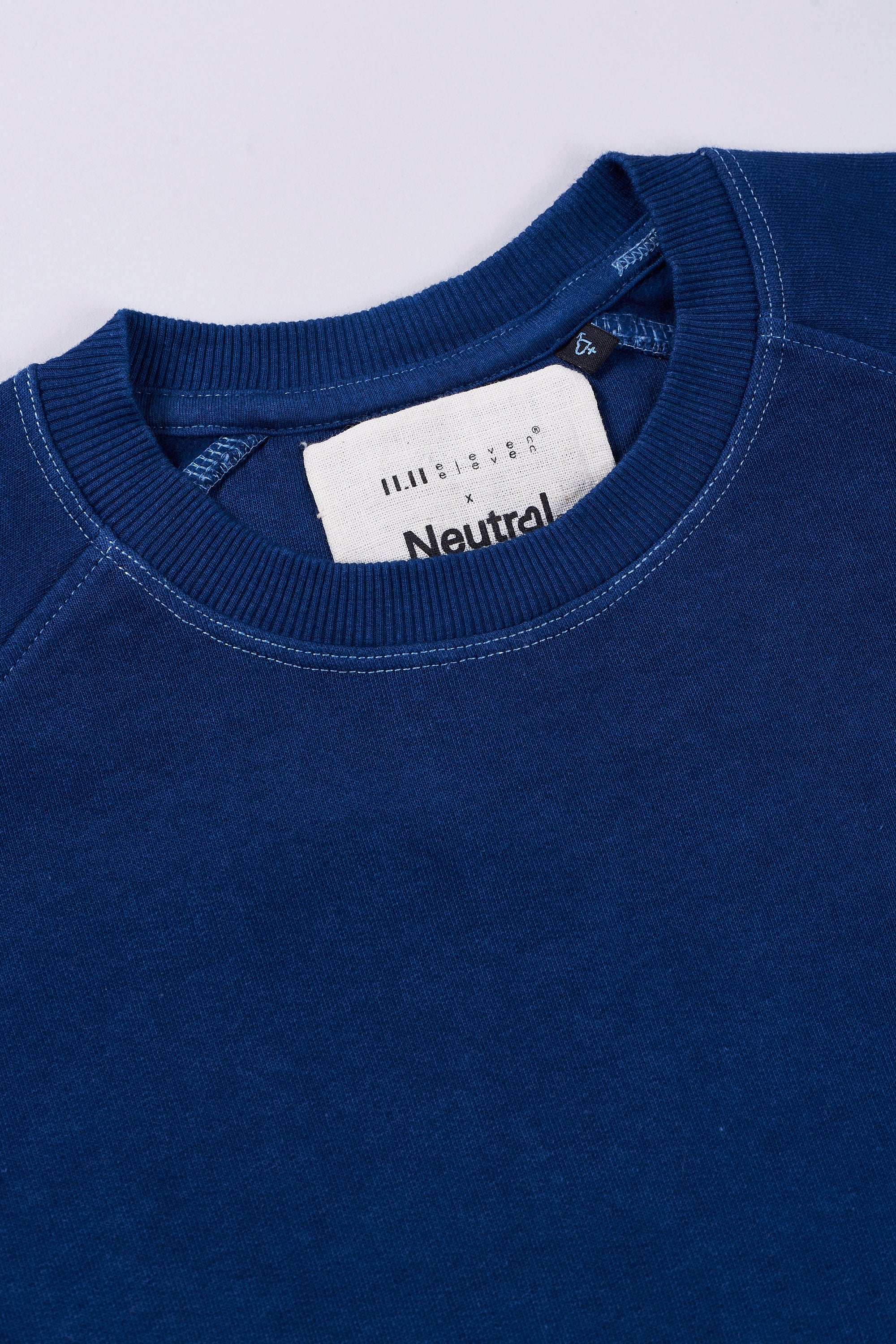 MEDIUM INDIGO SWEATSHIRT