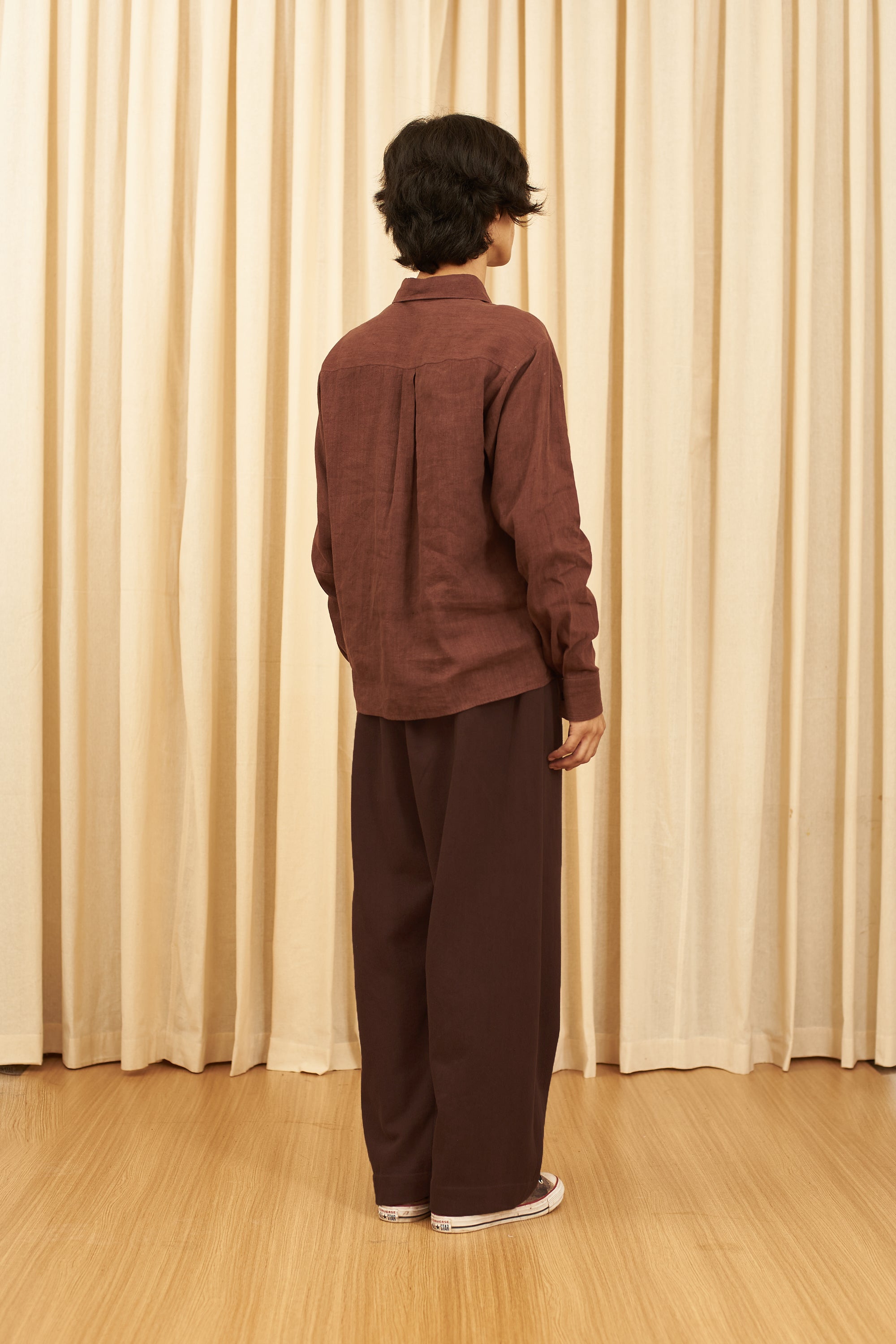 BURNT UMBER HANDSPUN DENIM PLEATED TROUSER