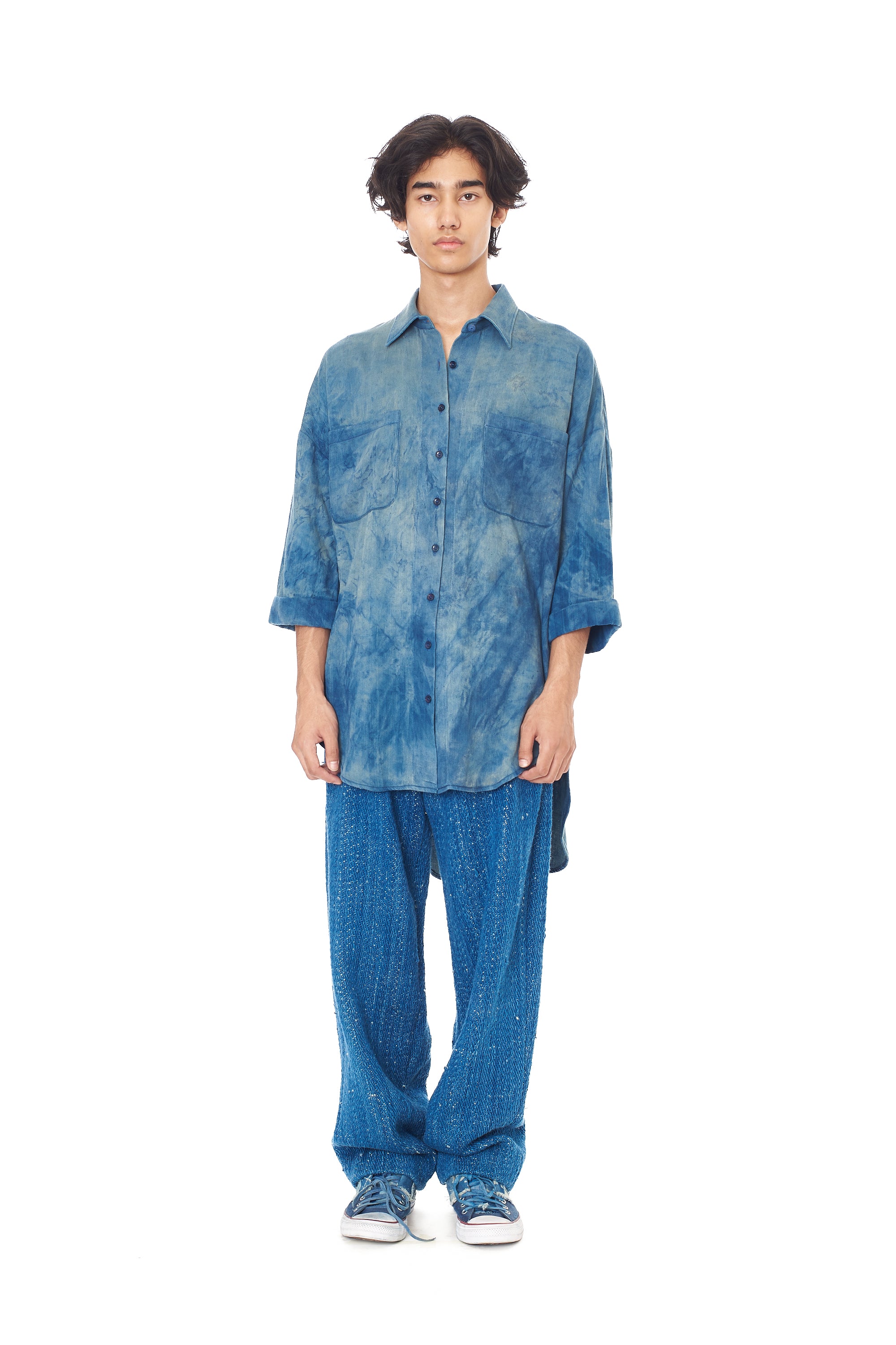 LIGHT INDIGO-WASHED DEOXIDISED DENIM OVERSIZED SHIRT