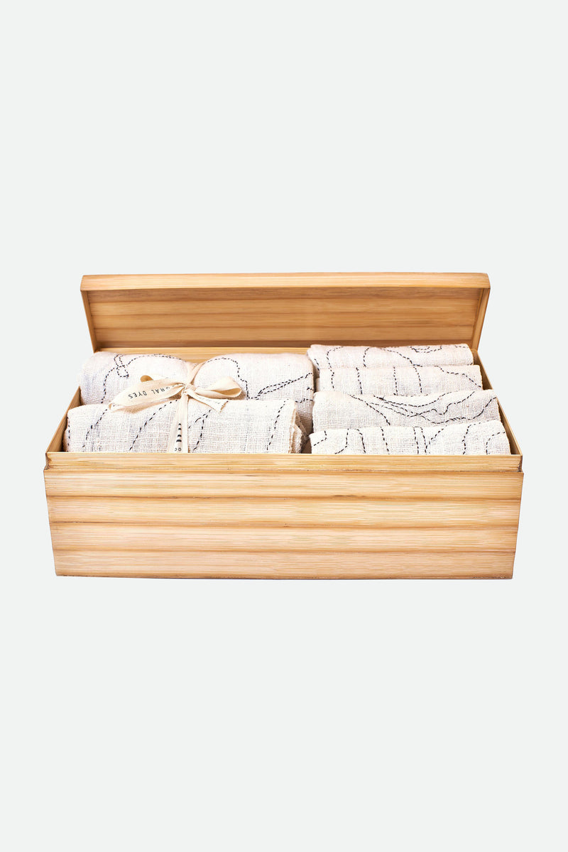 Ecru Kantha Towel Box Set