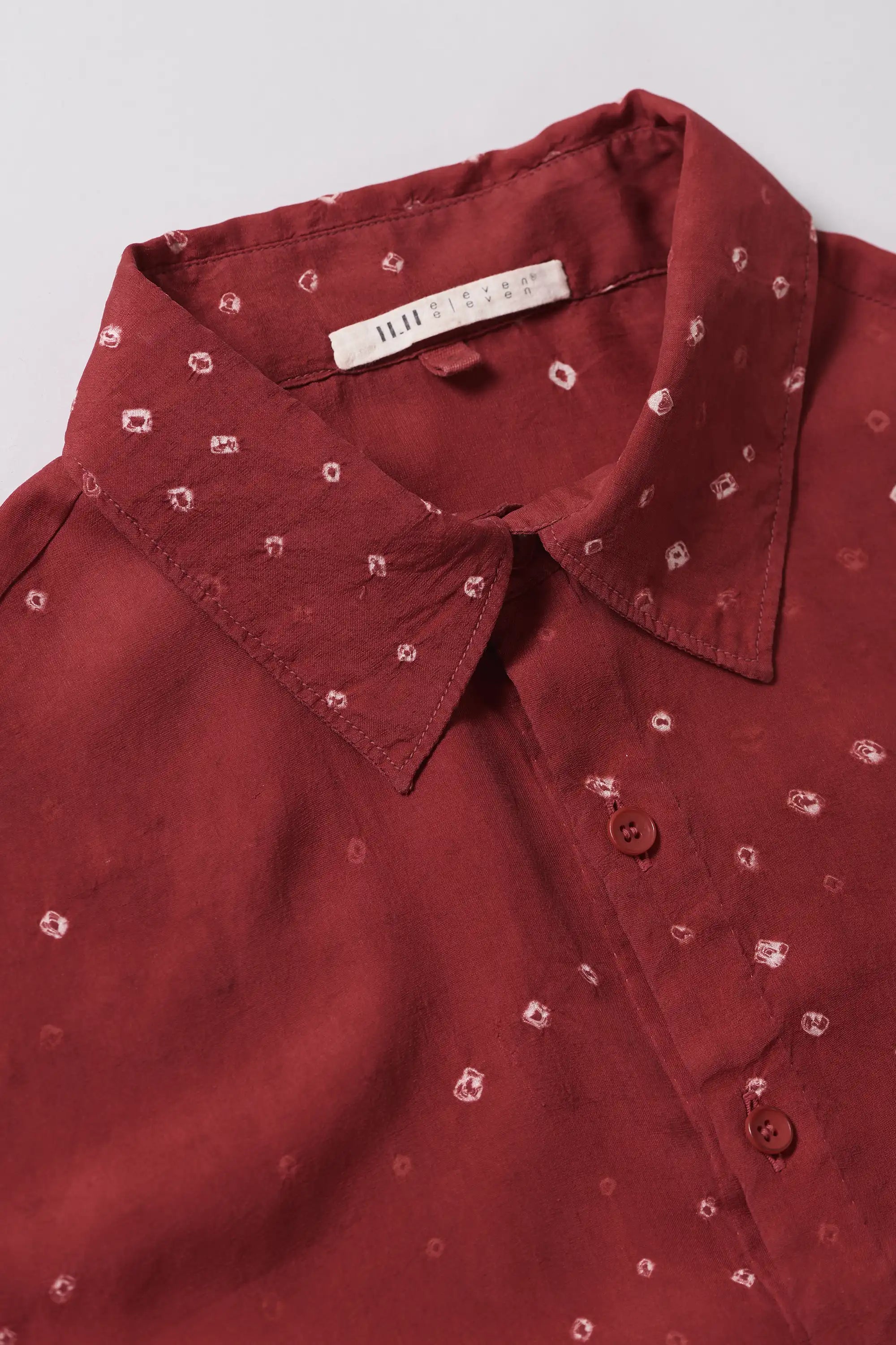 Close-up of of collar and buttons 
