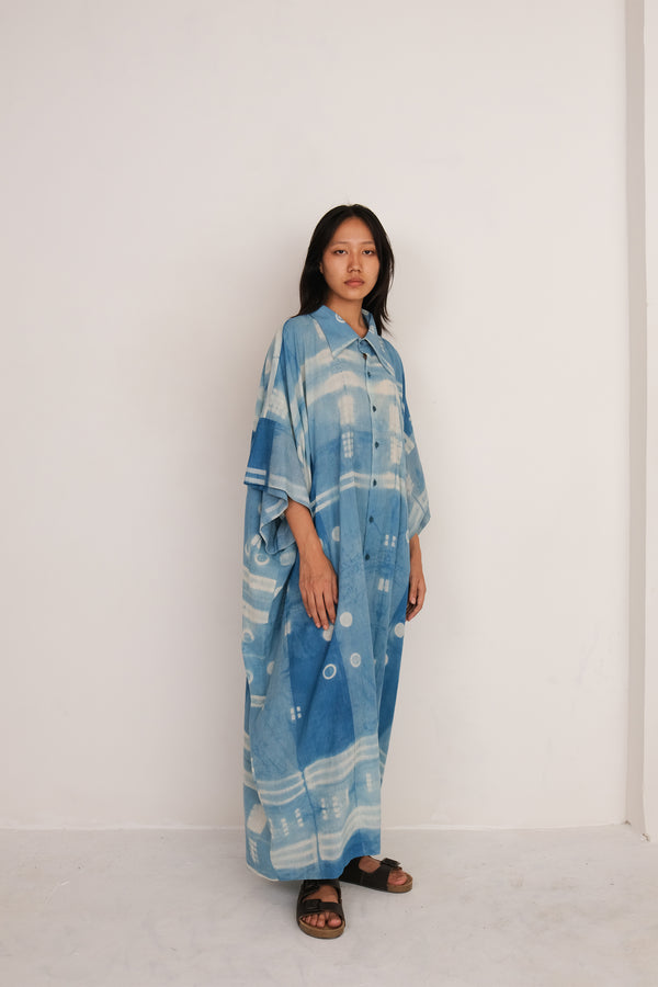 LIGHT INDIGO CLAMP DYE UNISEX DRESS