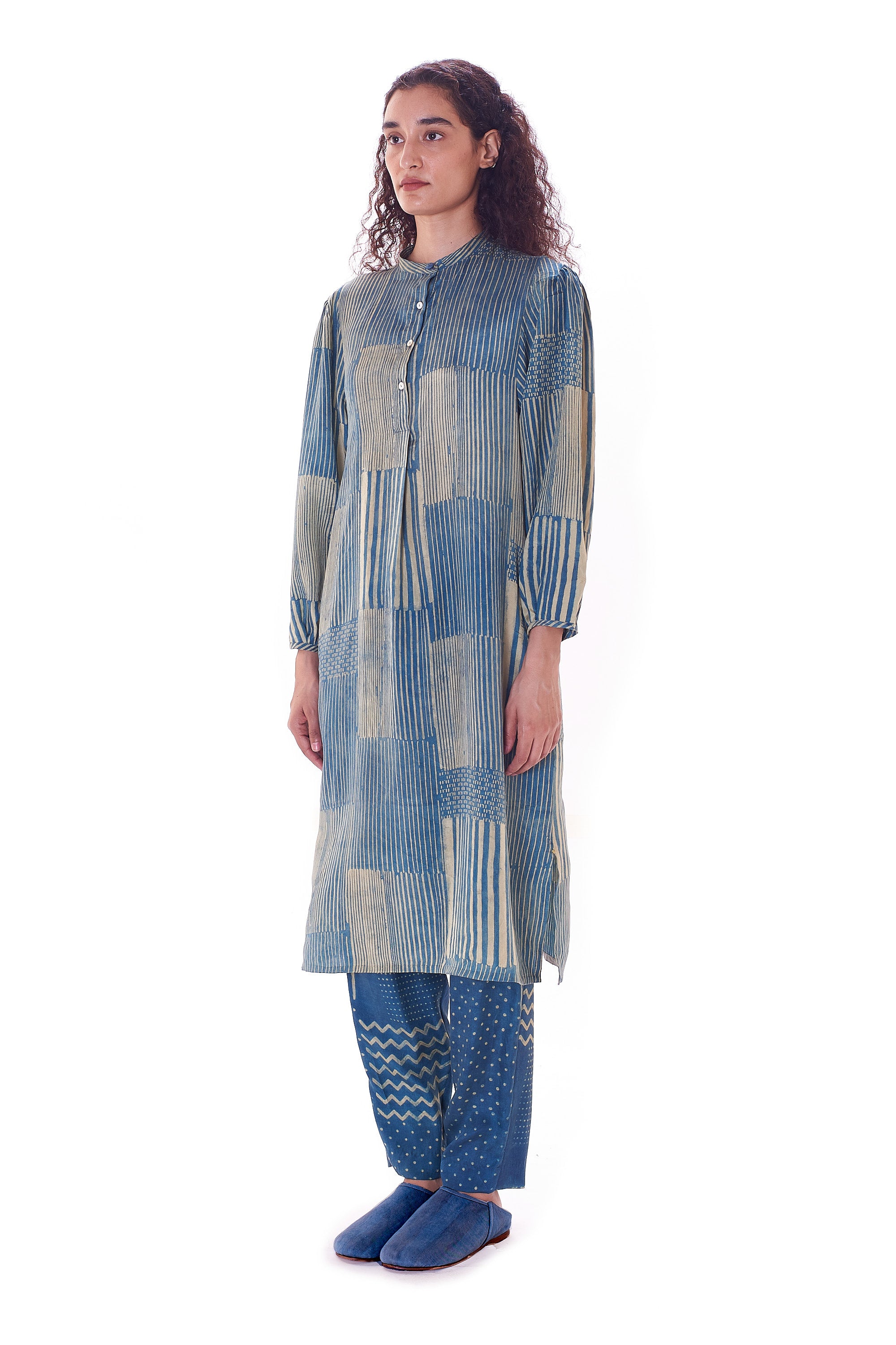 LONG GATHERED PUFF SLEEVED BLOCK PRINTED DRESS