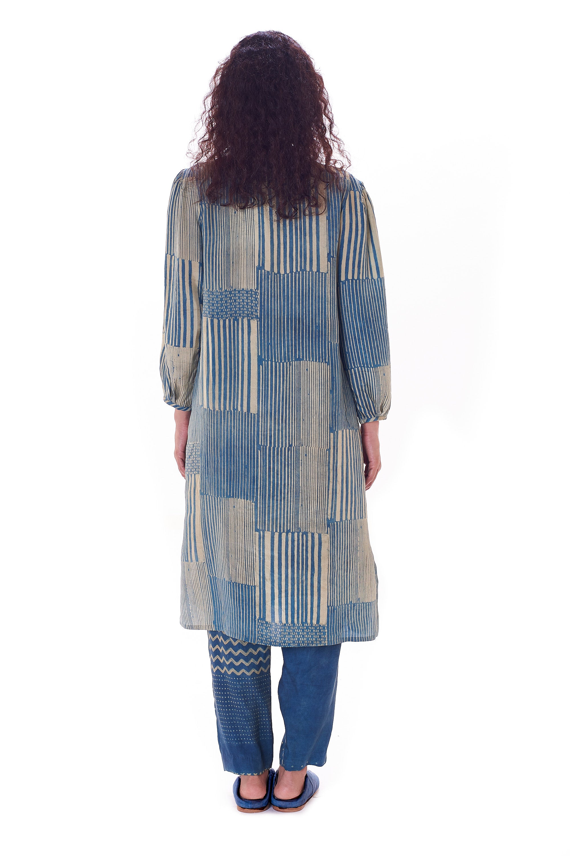 LONG GATHERED PUFF SLEEVED BLOCK PRINTED DRESS