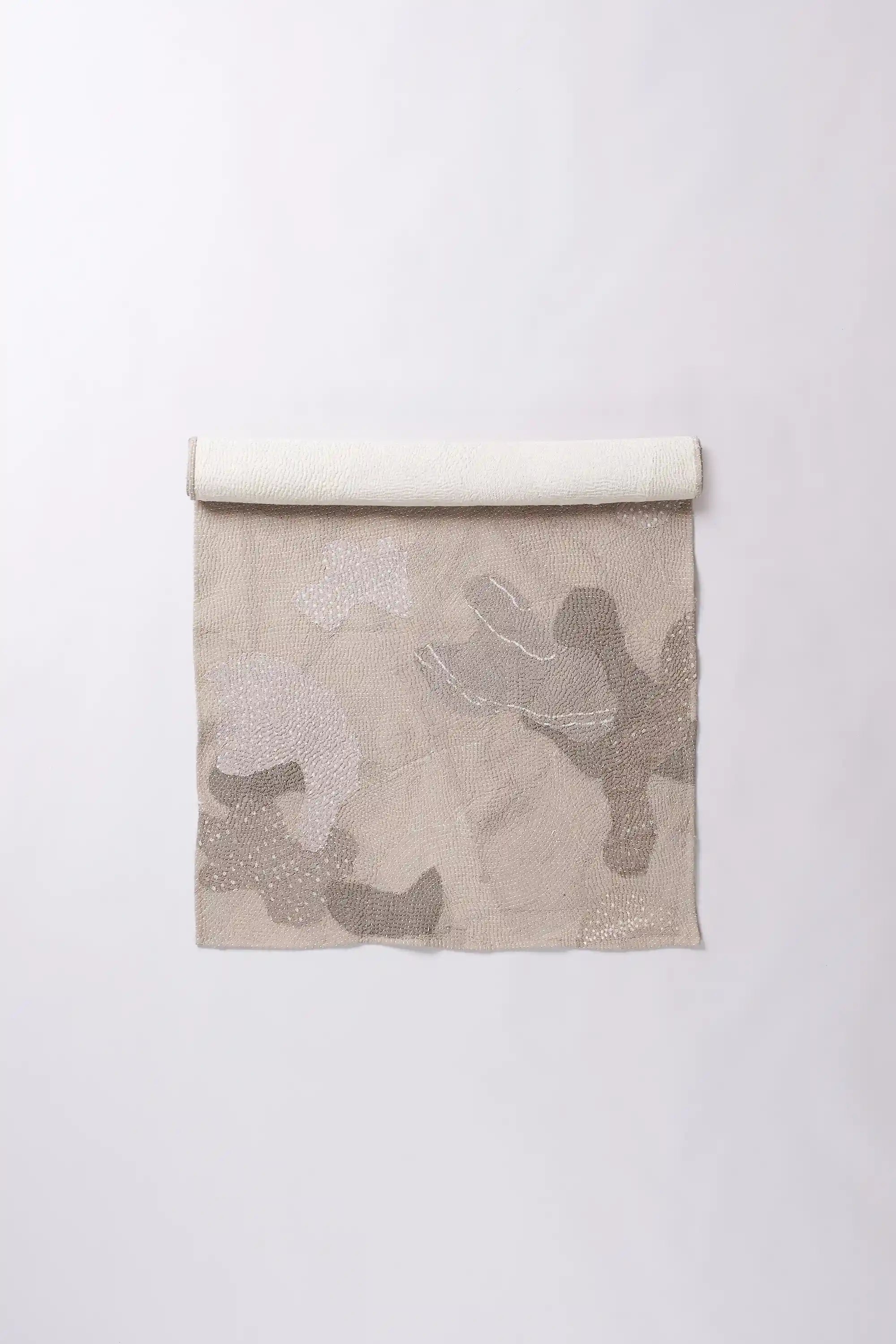 A roll wine patchwork quilt