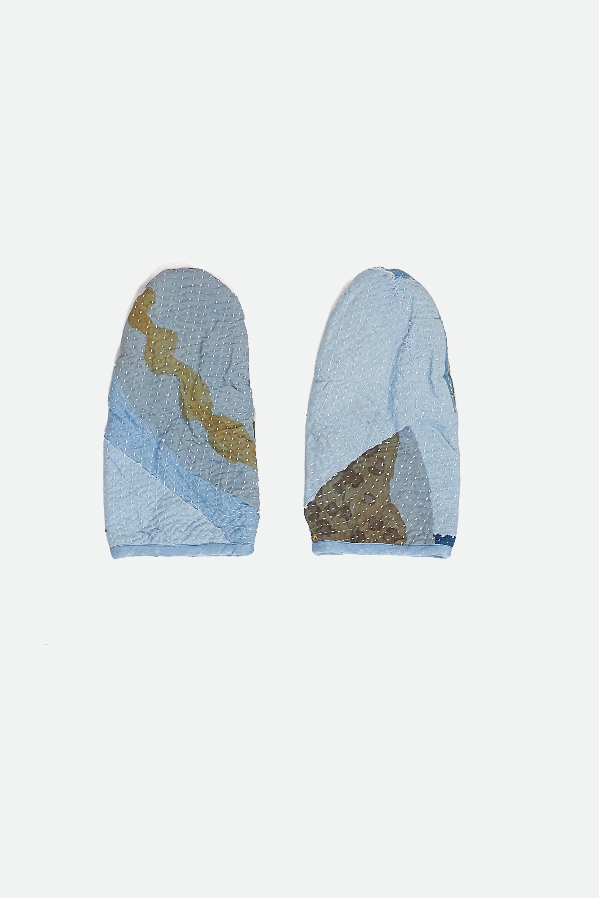 SKY INDIGO PATCHWORK MITTEN