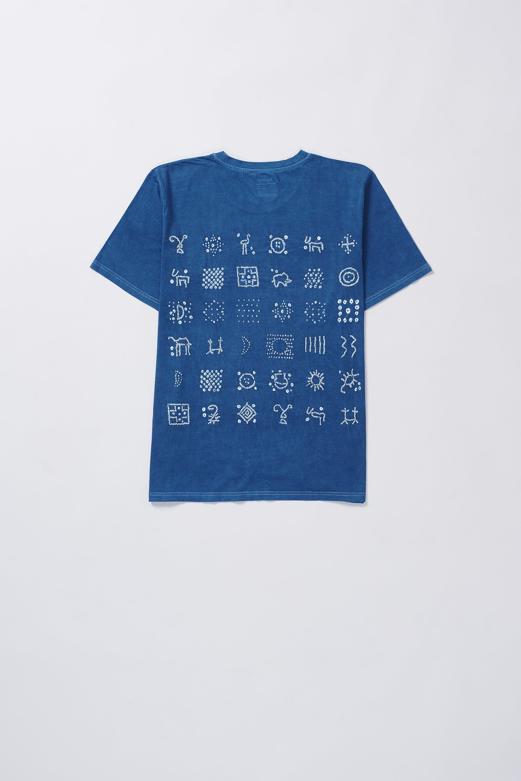 MEDIUM INDIGO ORGANIC COTTON T-SHIRT CRAFTED WITH BANDHANI