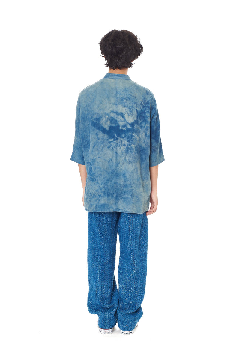 INDIGO-WASHED DEOXIDISED DENIM SHIRT