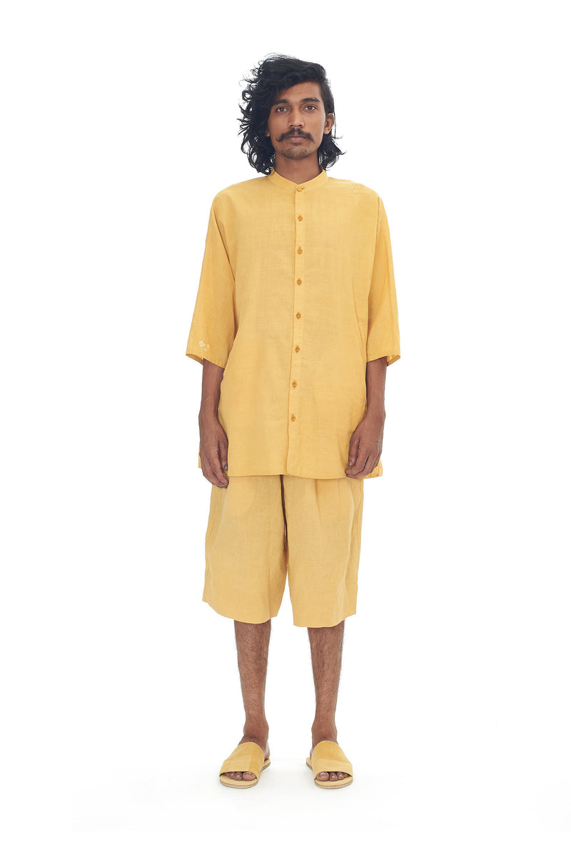 UNGENDERED KIMONO SLEEVED FINE COTTON SHIRT CRAFTED WITH SHIBORI MOTIFS