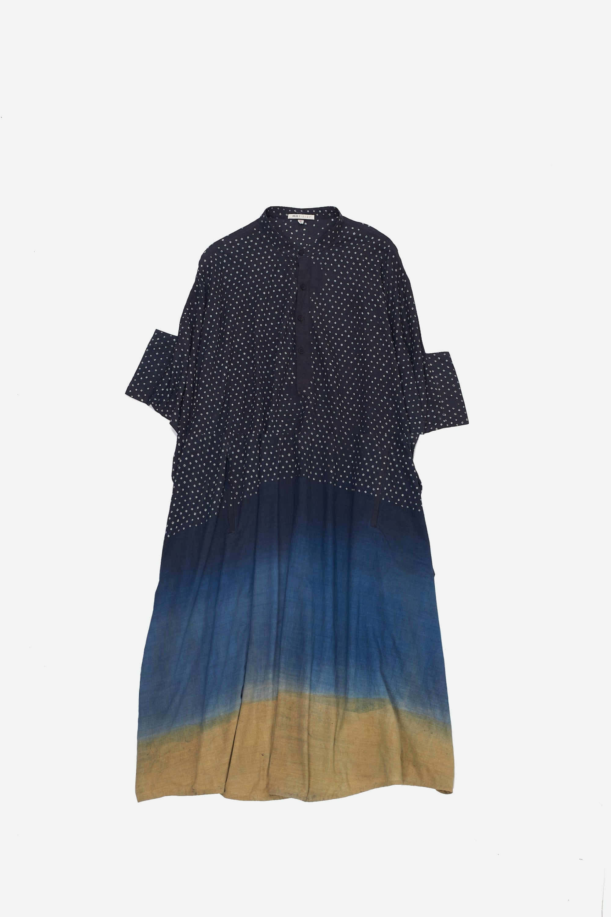 MIDNIGHT INDIGO COLOUR BLOCKED KAFTAN FEATURING MINIATURE BANDHANI