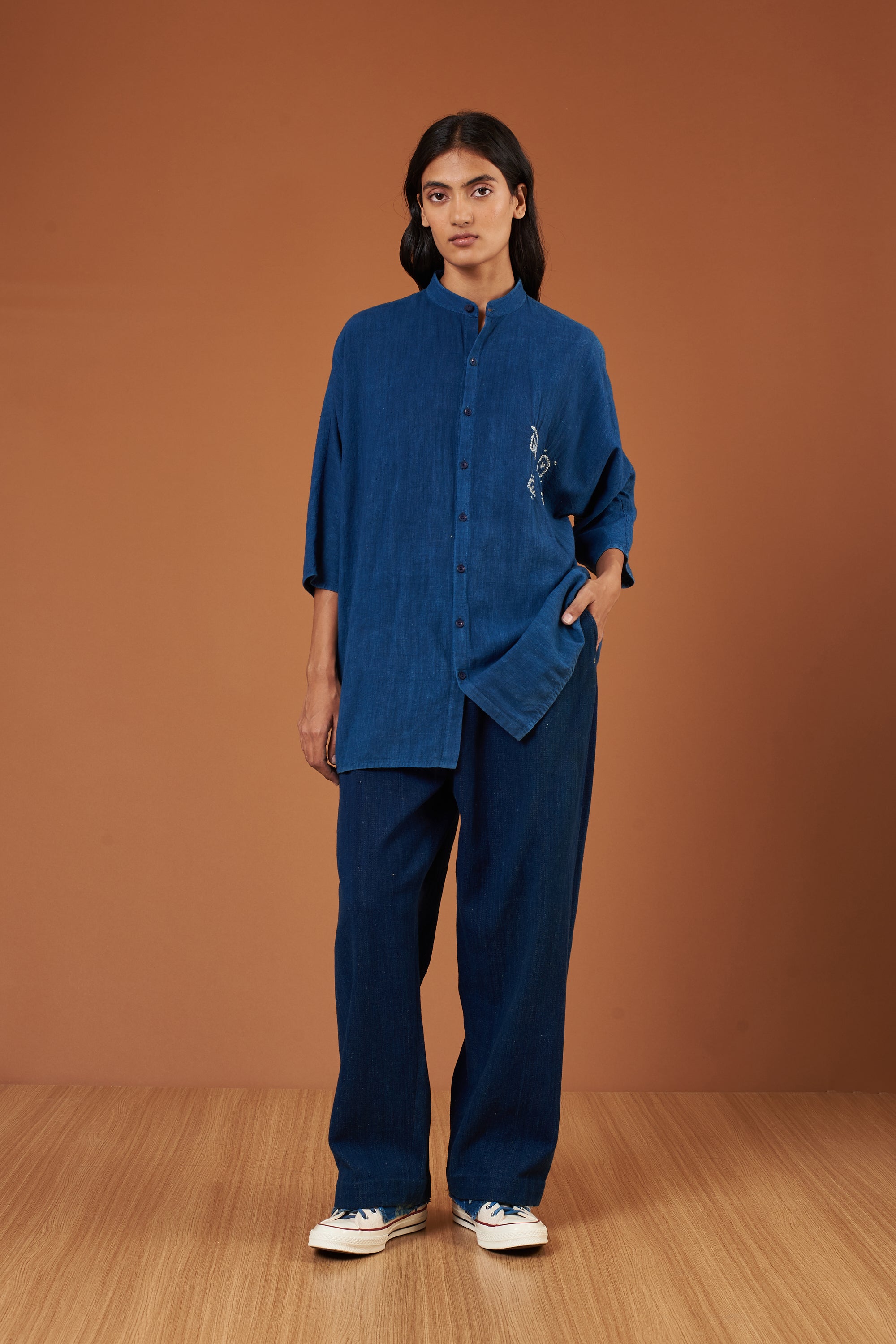 MEDIUM INDIGO ORGANIC COTTON BANDHANI SHIRT