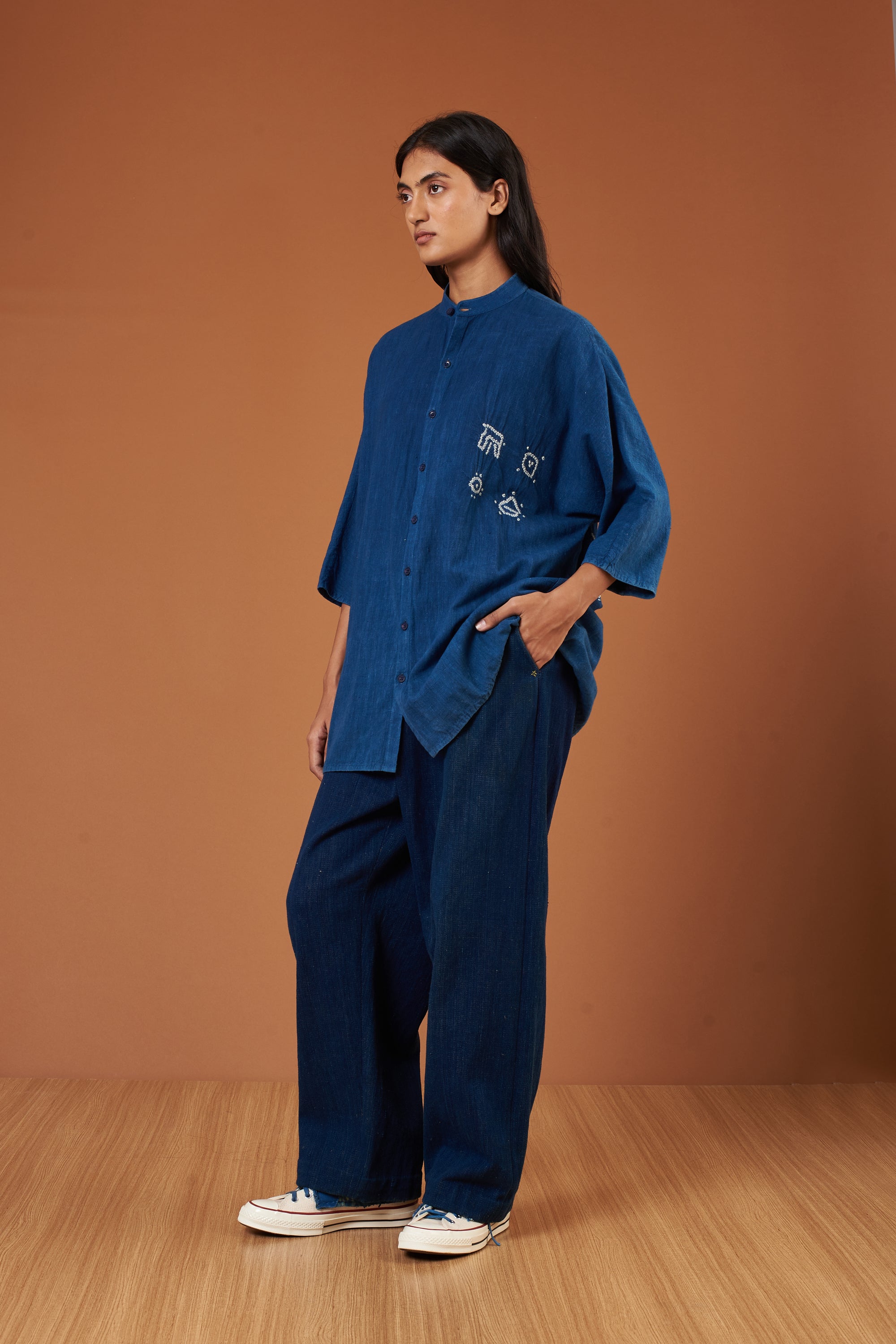 MEDIUM INDIGO ORGANIC COTTON BANDHANI SHIRT