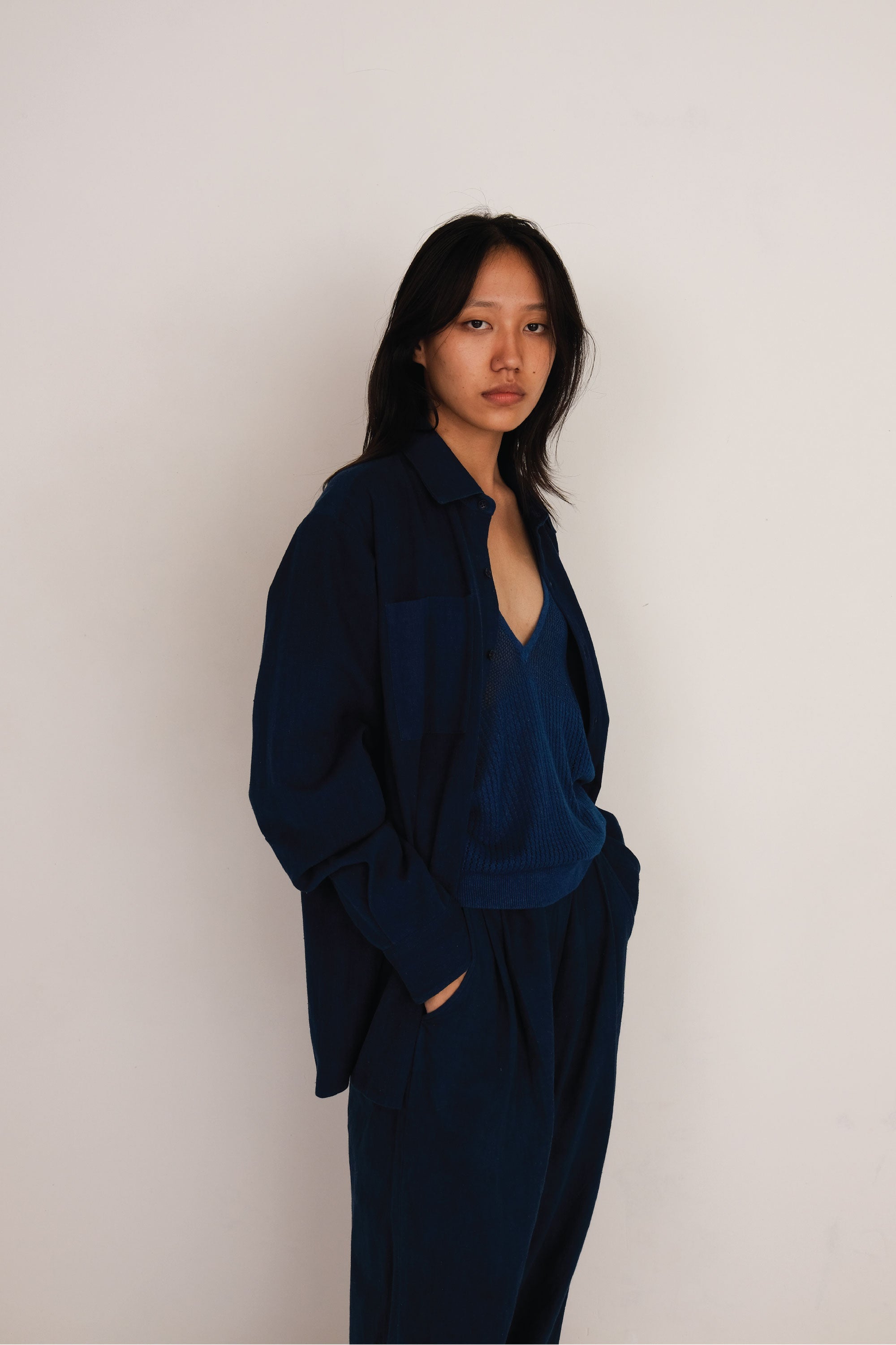 Women'S Plunge Neck T-Shirt in Indigo