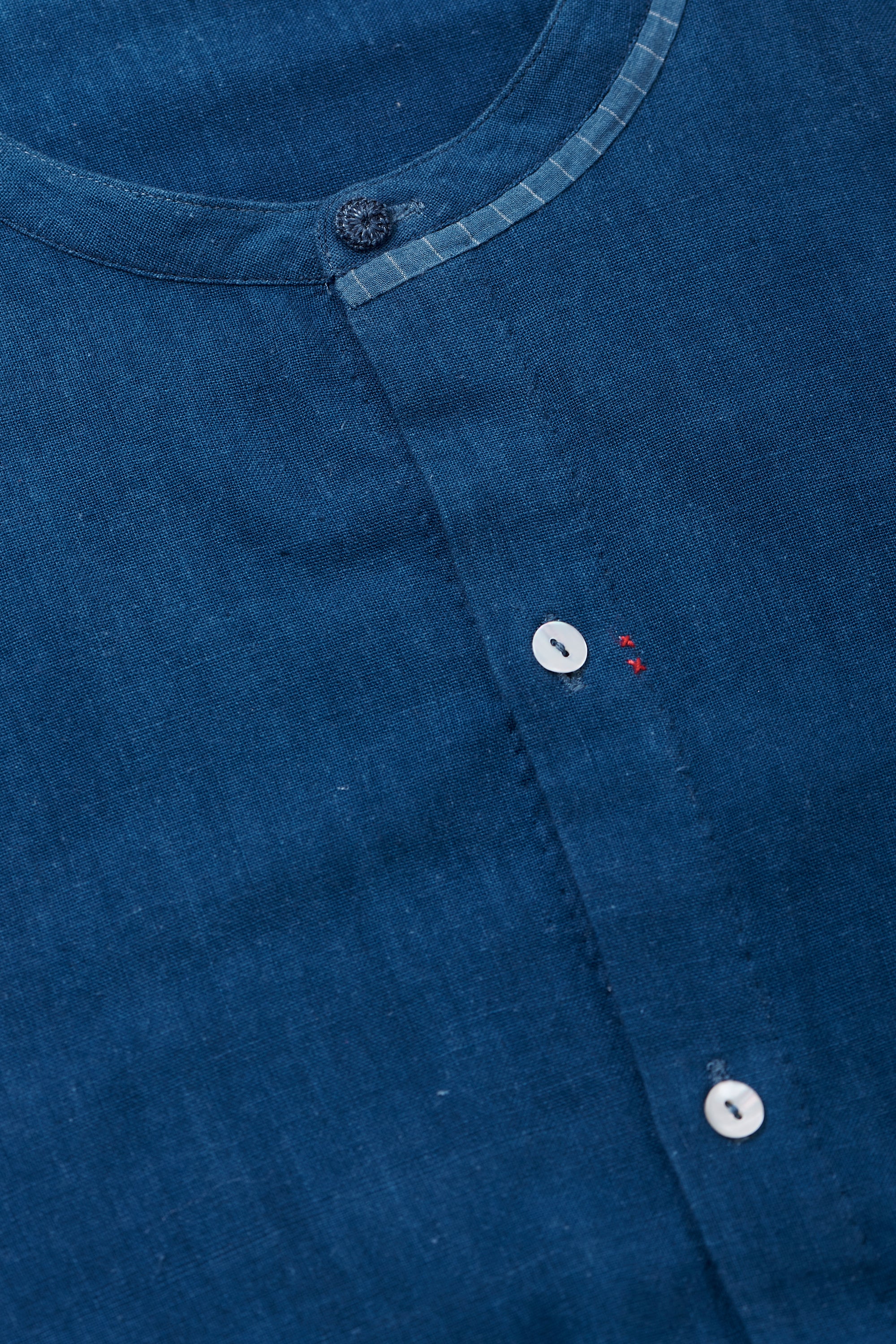 MEDIUM INDIGO COTTON SHIRT