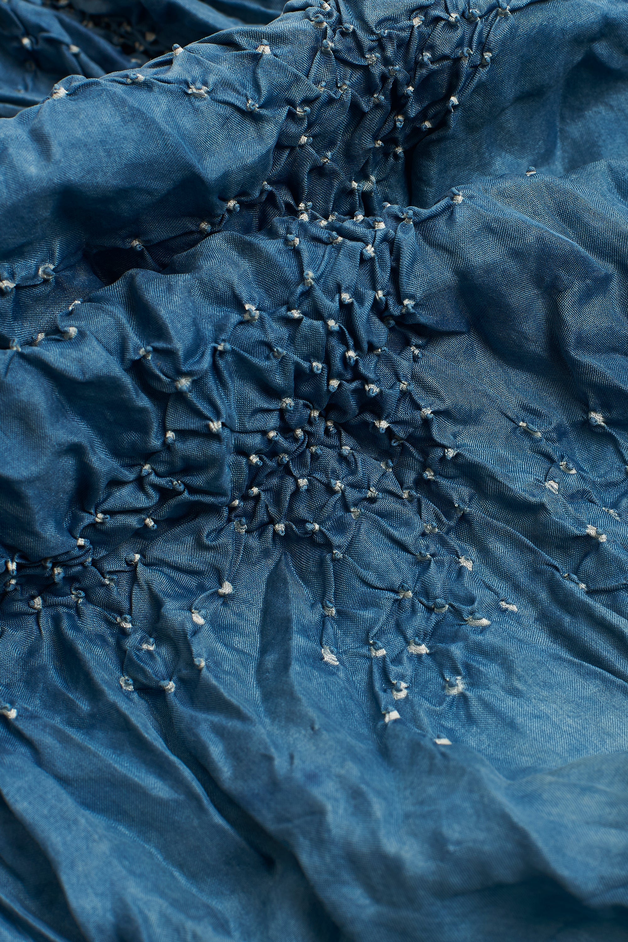 MEDIUM INDIGO SILK BANDHANI SCARF
