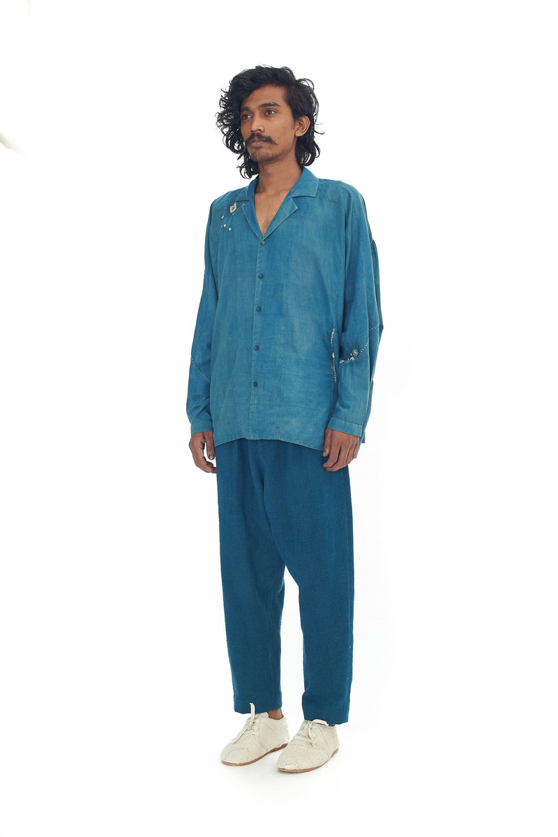 TURQUOISE FREE-SPIRITED FINE COTTON SHIRT CRAFTED WITH SHIBORI MOTIFS