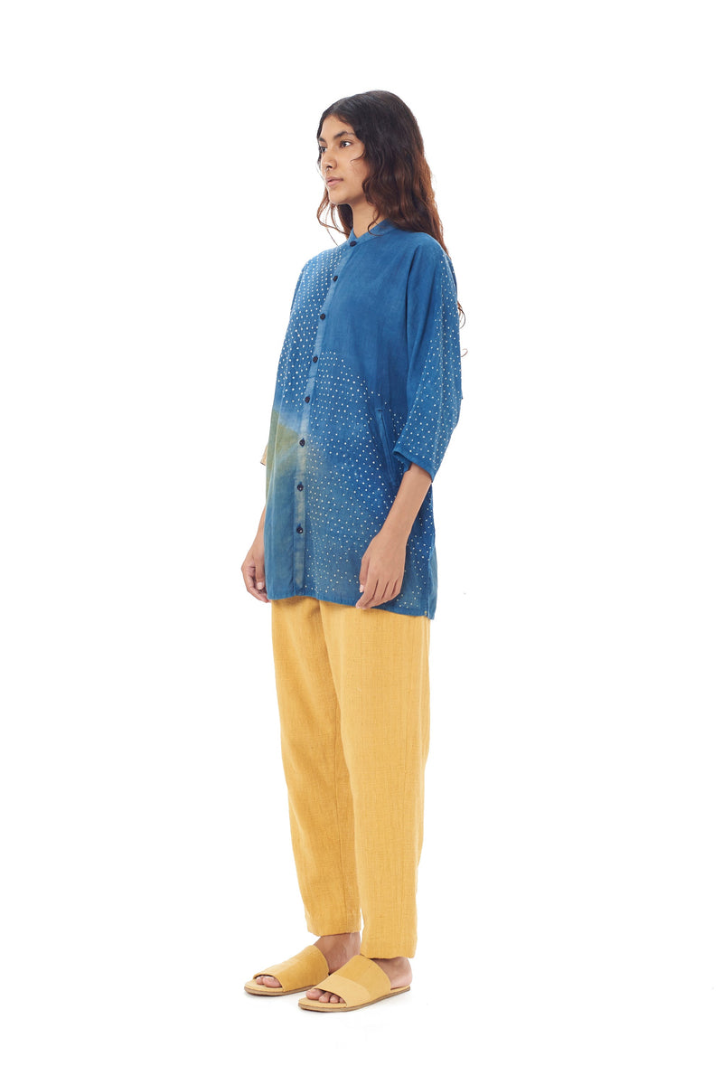 UNGENDERED KIMONO SLEEVED COLOR BLOCK SUMMER SHIRT FEATURING MINIATURE BANDHANI