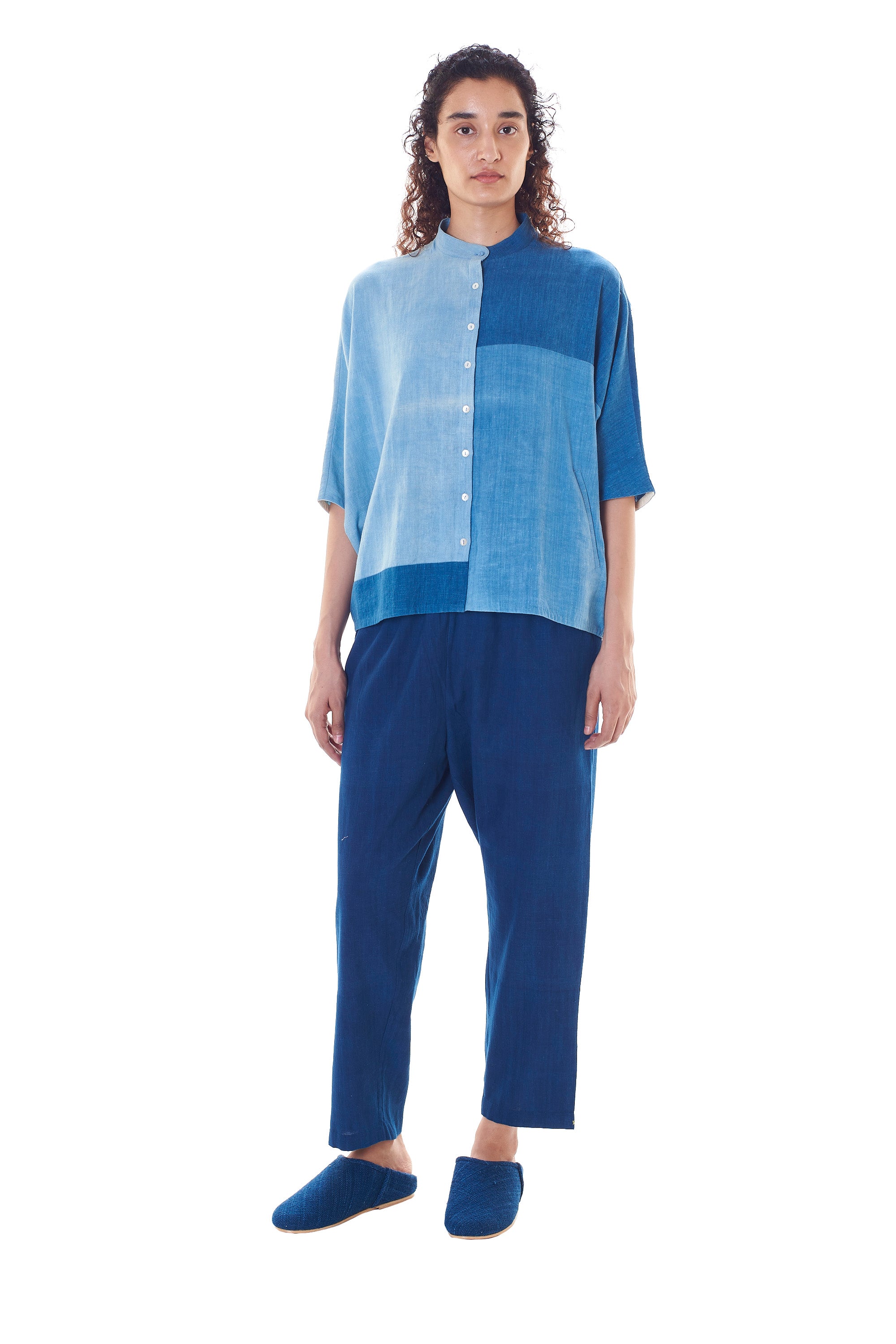 COTTON SHIRT IN SHADES OF INDIGO