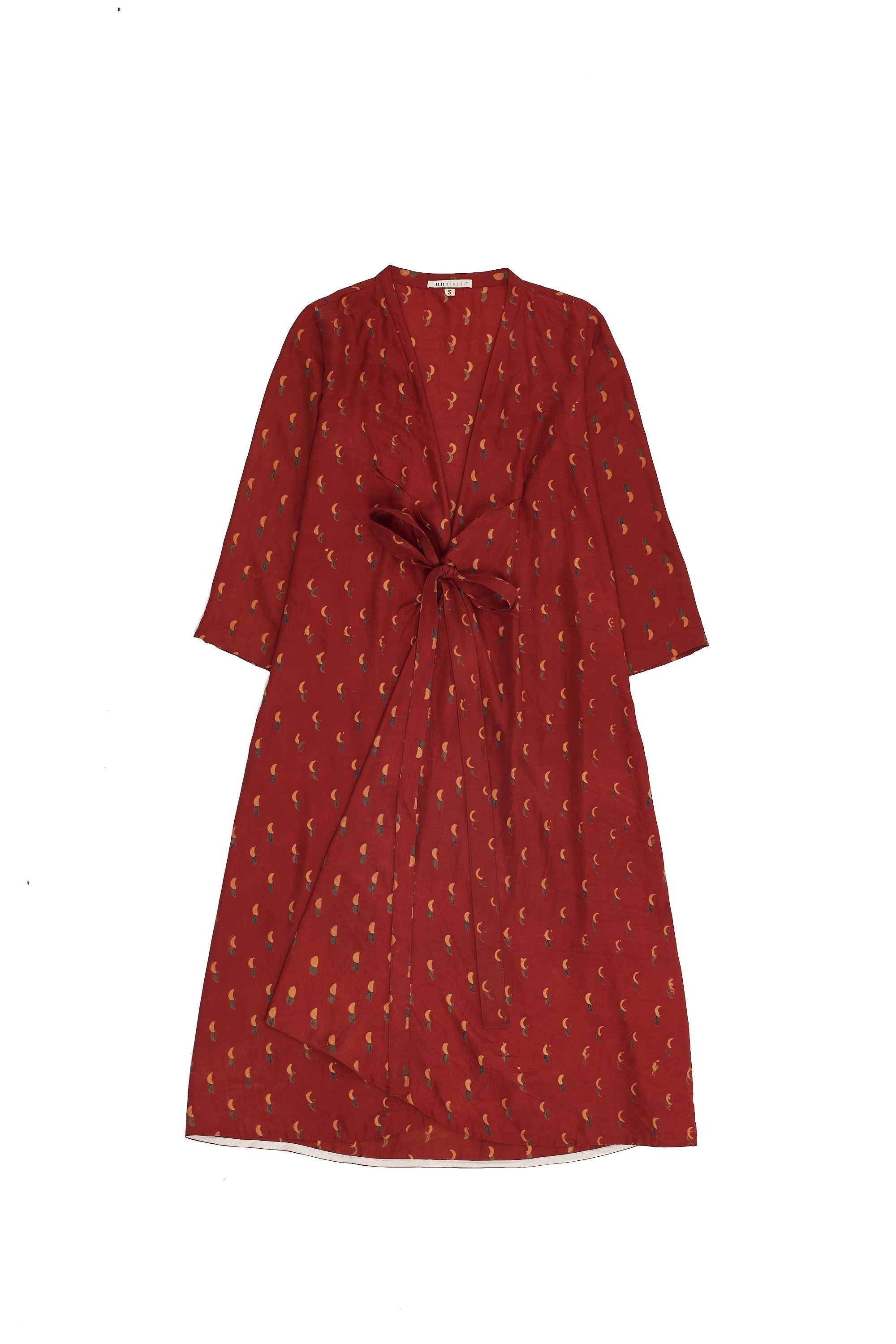 RED BLOCK PRINTED STATEMENT WRAP DRESS